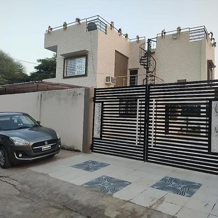 Siya Villa Ujjain Zewnętrze zdjęcie