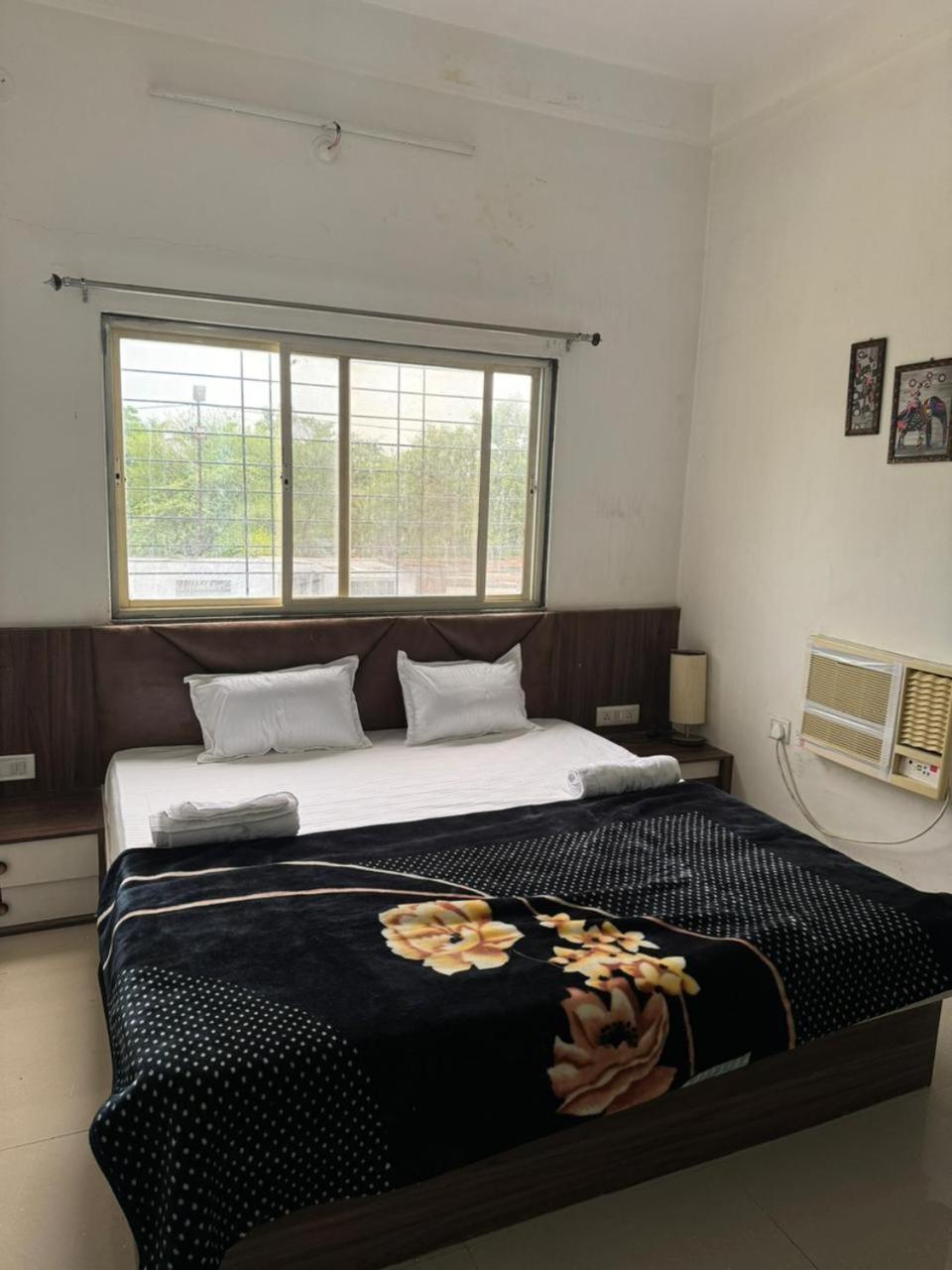 Siya Villa Ujjain Zewnętrze zdjęcie