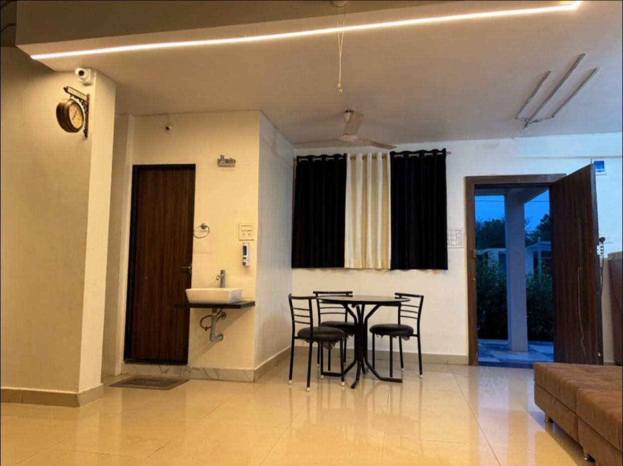 Siya Villa Ujjain Zewnętrze zdjęcie
