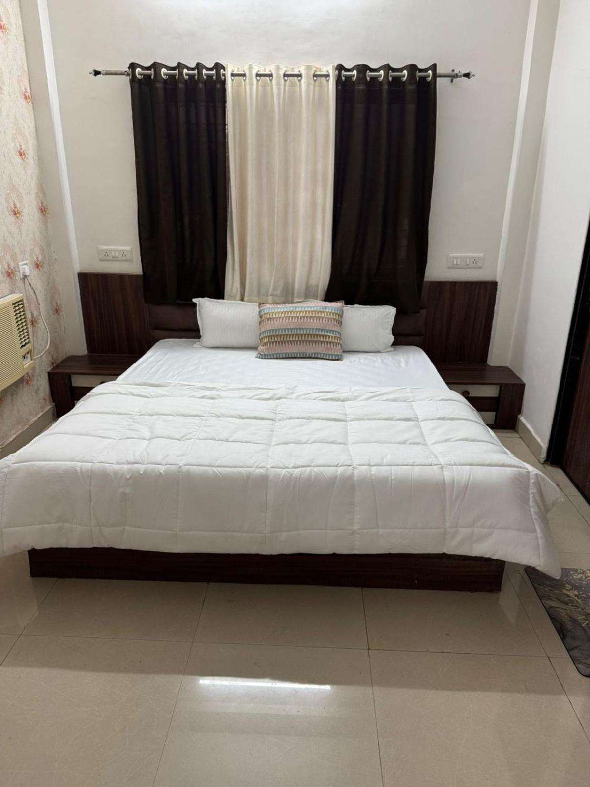 Siya Villa Ujjain Zewnętrze zdjęcie